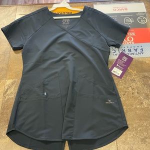 Barco Womens 4 Pkt V- Neck Raglan Top